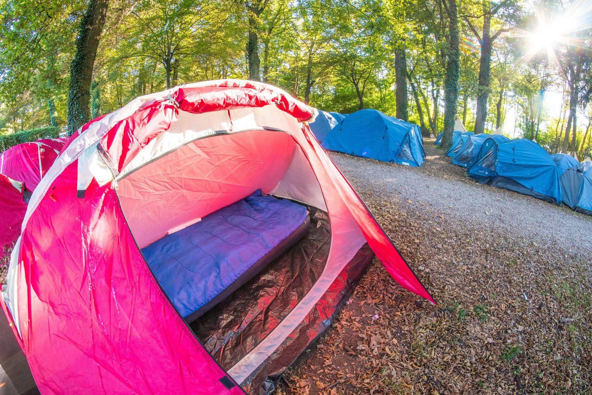 Pamplona Camping Aizoain Bagian luar foto