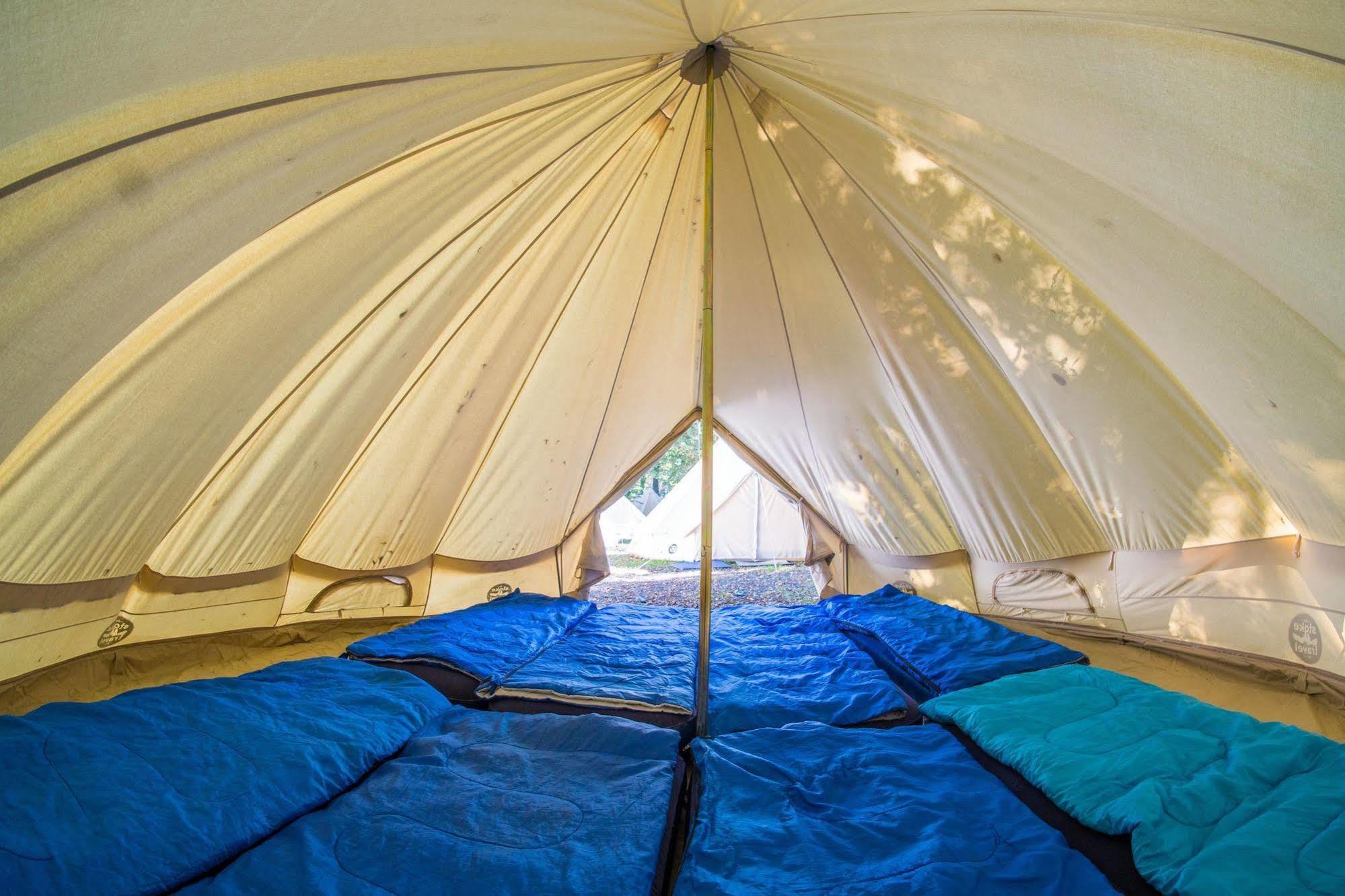 Pamplona Camping Aizoain Bagian luar foto