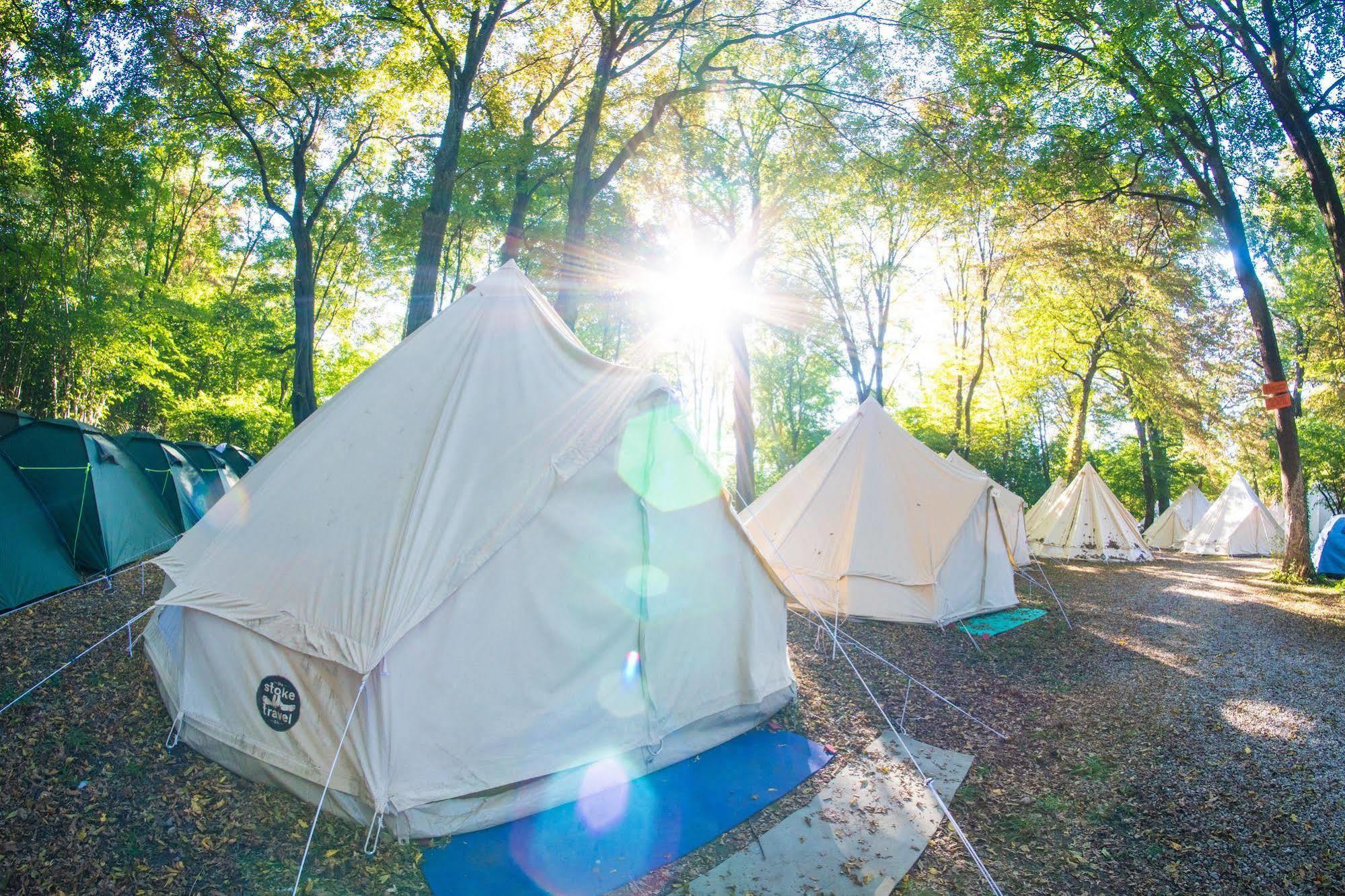 Pamplona Camping Aizoain Bagian luar foto