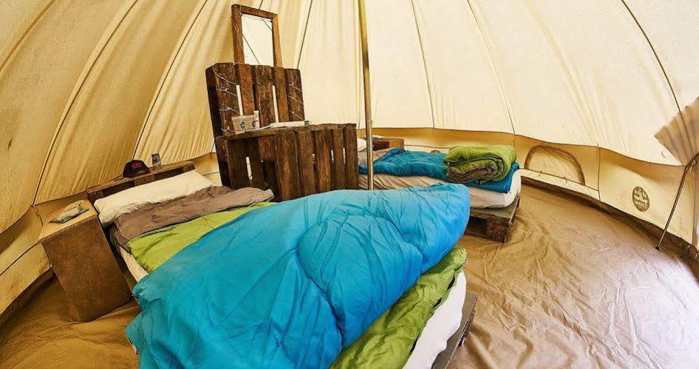 Pamplona Camping Aizoain Bagian luar foto